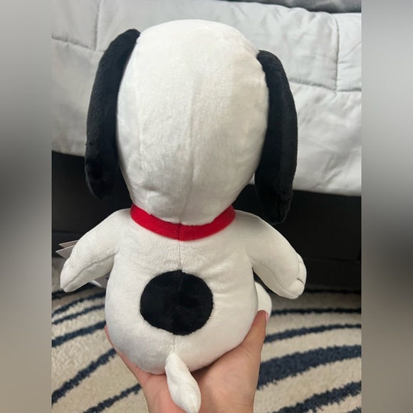 🆕 Peanuts Snoopy Plush - Picture 4 of 6